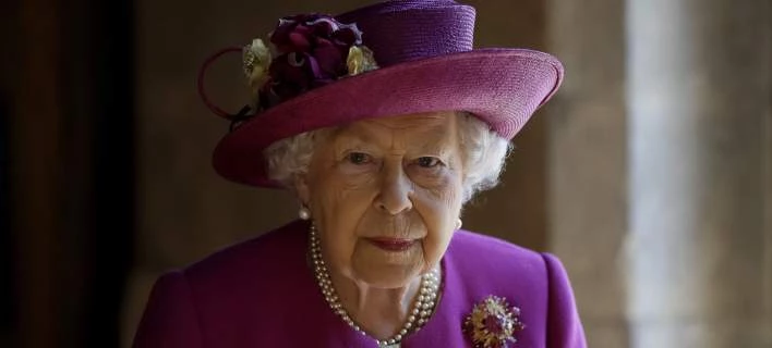 Η βασίλισσα Ελισάβετ έστειλε συλλυπητήρια στην Ελλάδα: Οι σκέψεις μας και οι προσευχές στις οικογένειες των θυμάτων